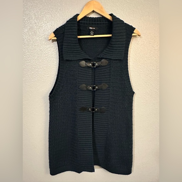 Style & Co Navy Blue Sweater Vest - Picture 3 of 3